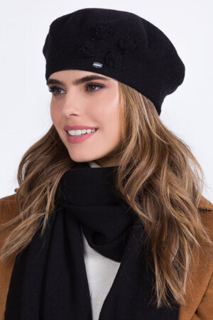 Kamea women's classic winter woolen beret Ariel, Black