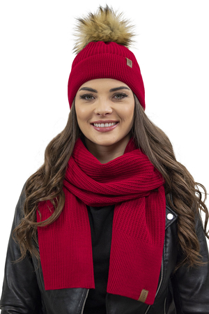 Vivisence Elegant Women’s Winter Set Classic Style Hat with Pom-Pom and Matching Scarf Warm and Static-Free Fabric Perfect for Both Elegant and Sporty Outfits Great Gift Idea, Red