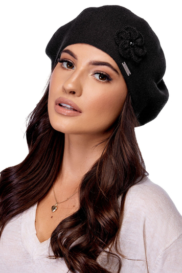 Carmen women's smooth beret with decoration B-04, Black