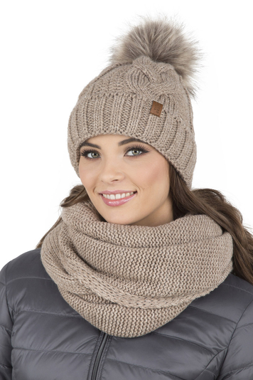 Vivisence Damen Winter Hat with Bobble and Scarf Set Warm and Cozy Headgear for Winter and Autumn Warm Thick, Winter Set for Ladies, Made in The EU, Beige