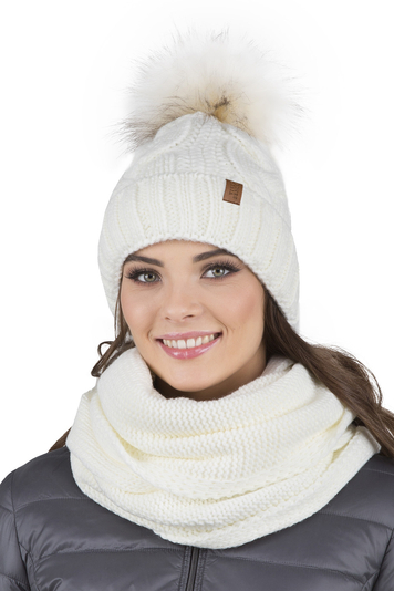 Vivisence Damen Winter Hat with Bobble and Scarf Set Warm and Cozy Headgear for Winter and Autumn Warm Thick, Winter Set for Ladies, Made in The EU, Ecru