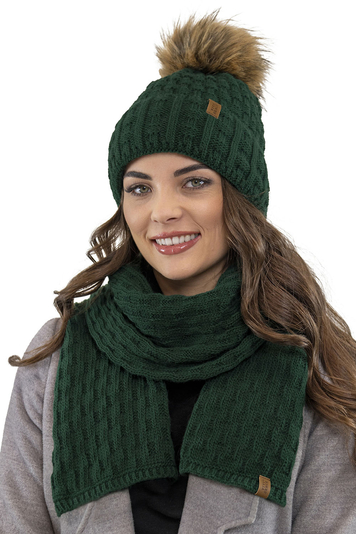 Vivisence Damen Winter Hat with Bobble and Scarf Set Warm and Cozy Headgear for Winter and Autumn Warm Thick, Winter Set for Ladies, Made in The EU, Green