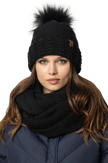 Vivisence Sensational Women’s Winter Set Perfectly Fitted Hat with Eco-Friendly Fur Pom-Pom and Soft Fleece Lining Foldable Chimney Scarf Made from Warm Yarn, Black