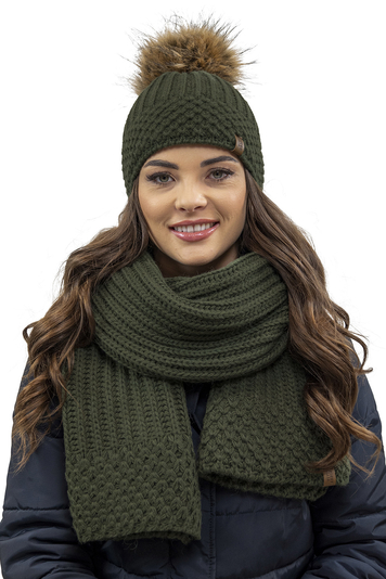 Vivisence Stylish Winter Set Including Warm Hat With Pompom And Matching Scarf Made From Warm And Soft Fleece-Lined Fabric Ideal For Cold Winter Days , Green