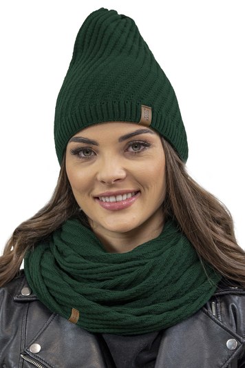 Vivisence Stylish Women's Winter Set Including Warm Knitted Hat And Matching Snood Scarf Made From Soft And Warm Fabric For Maximum Comfort Ideal For Cold Winter And Autumn Weather, Green