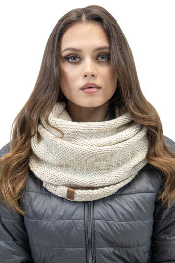 Vivisence Stylish and Elegant Women’s Winter Snood Scarf Thick and Warm for Ultimate Comfort Crafted Perfect Accessory for Staying Cozy and Chic During Cold Weather, Light Beige