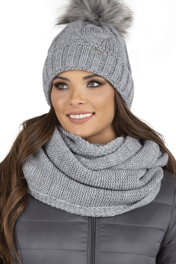Vivisence Women Winter Loop Scarf Warm and Cozy Neck Covering for Winter and Autumn Warm Thick Scarf, Classic Winter Scarf for Ladies, Modell 7103S, Made in The EU, Light Grey