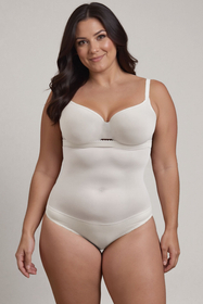 Vivisence Femme Culotte Gainante Taille Haute Silhouette Parfaitement Formée 4101, blanc