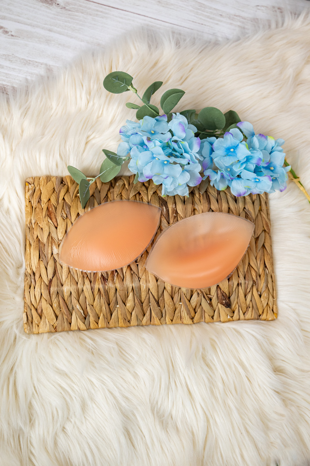 Vivisence smooth silicone bra push-up pads 8010, beige