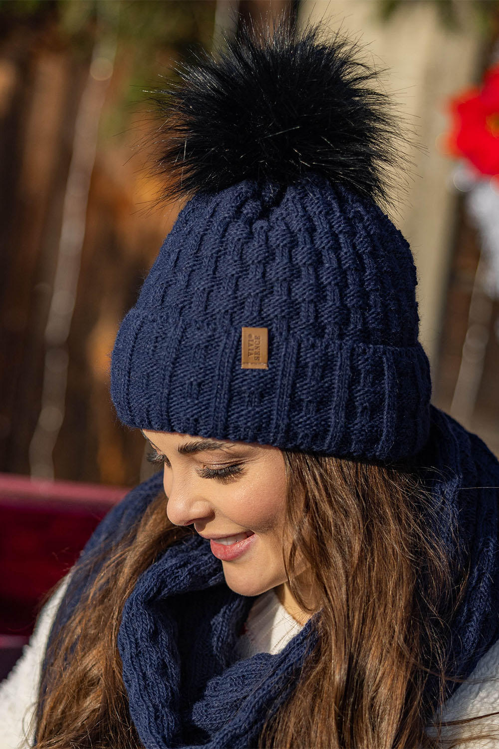 Vivisence Damen Mütze Bommel Warm Fleece Gefüttert Strick Winterstyle 7015, dunkelblau