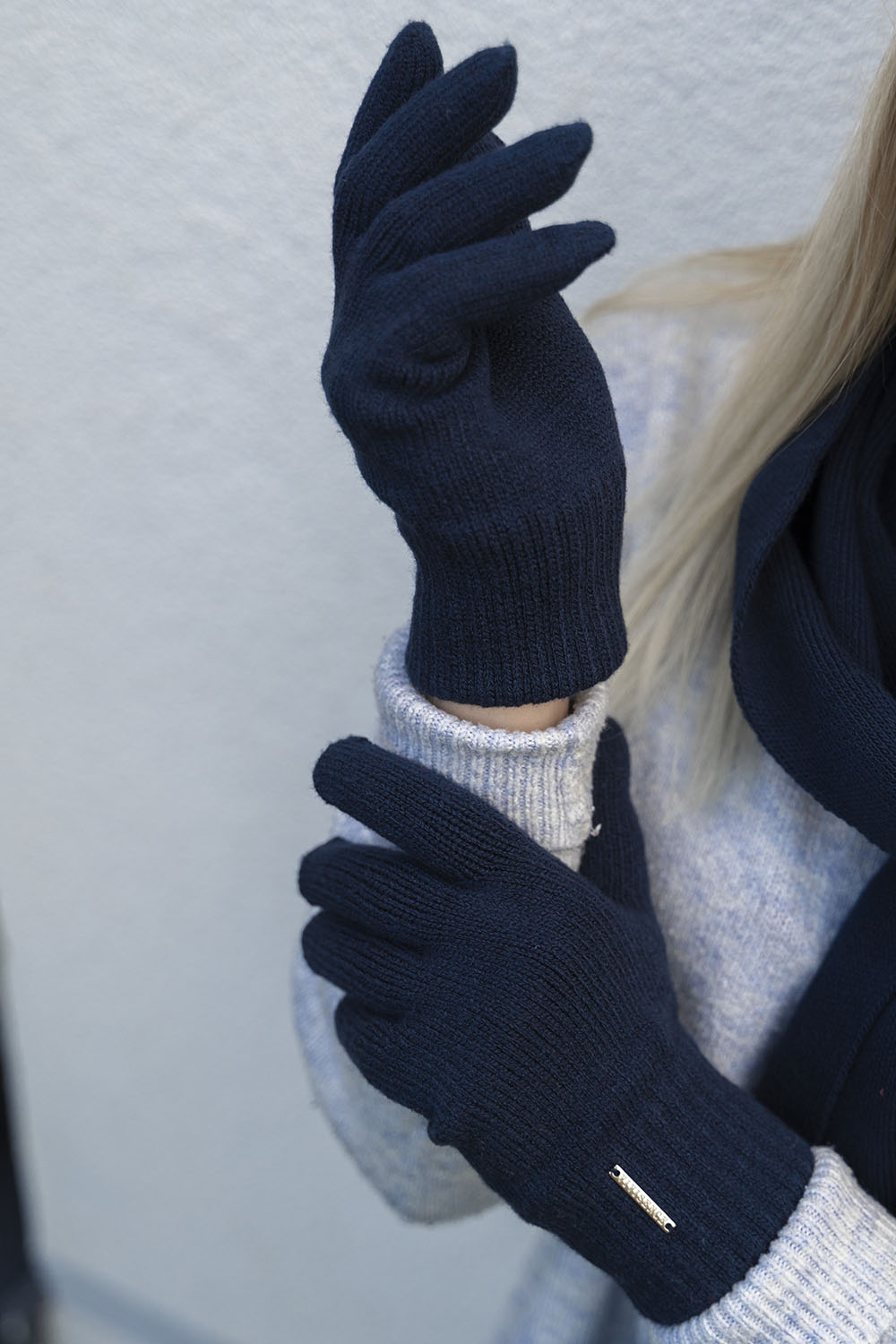 Vivisence Women's Gloves Warm Yarn Perfect For Cold Days 7204, dark blue