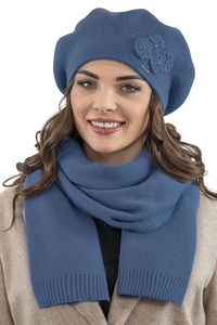 Vivisence Femme Béret Et Écharpe Pour l'Automne et l'Hiver Ensemble En Laine Avec Application Florale Style Classique Confortable Et Élégant Parfait Pour Lhiver Cadeau 7006Kmpl, bleu