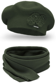 Vivisence Elegant Women's Winter Set Including Classic Beret With Floral Decoration And Matching Long Warm Wool Scarf Ideal For Cold Winter And Autumn Days, green