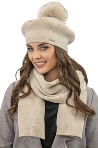 Vivisence Béret Et Écharpe Pour Femme L'automne et L'hiver Ensemble Élégant Fabriqué En Laine Chaude Avec Pompon De Fausse Fourrure Style Classique Idéal Pour Les Froids Jours Cadeau Parfait 7035Kmpl, beige