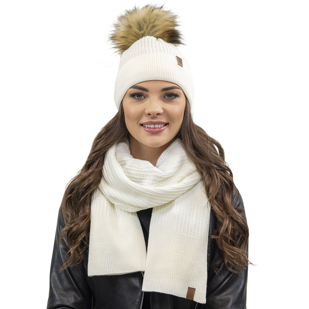 Vivisence Elegantes Damen Winter Set Aus Mütze Und Schal Mit Bommel Aus Warmem Garn Für Frauen Antistatische Perfekte Passform Für Elegante Und Sportliche Outfits, ecru