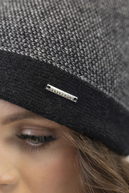 Vivisence Women's Pom Pom Hat Knitted With Subtle Houndstooth Pattern 7095, black cheerful check
