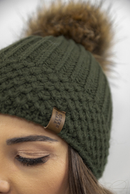 Vivisence Women's Winter Hat With Pom Pom Warm Ideal For Cold Days 7016, green