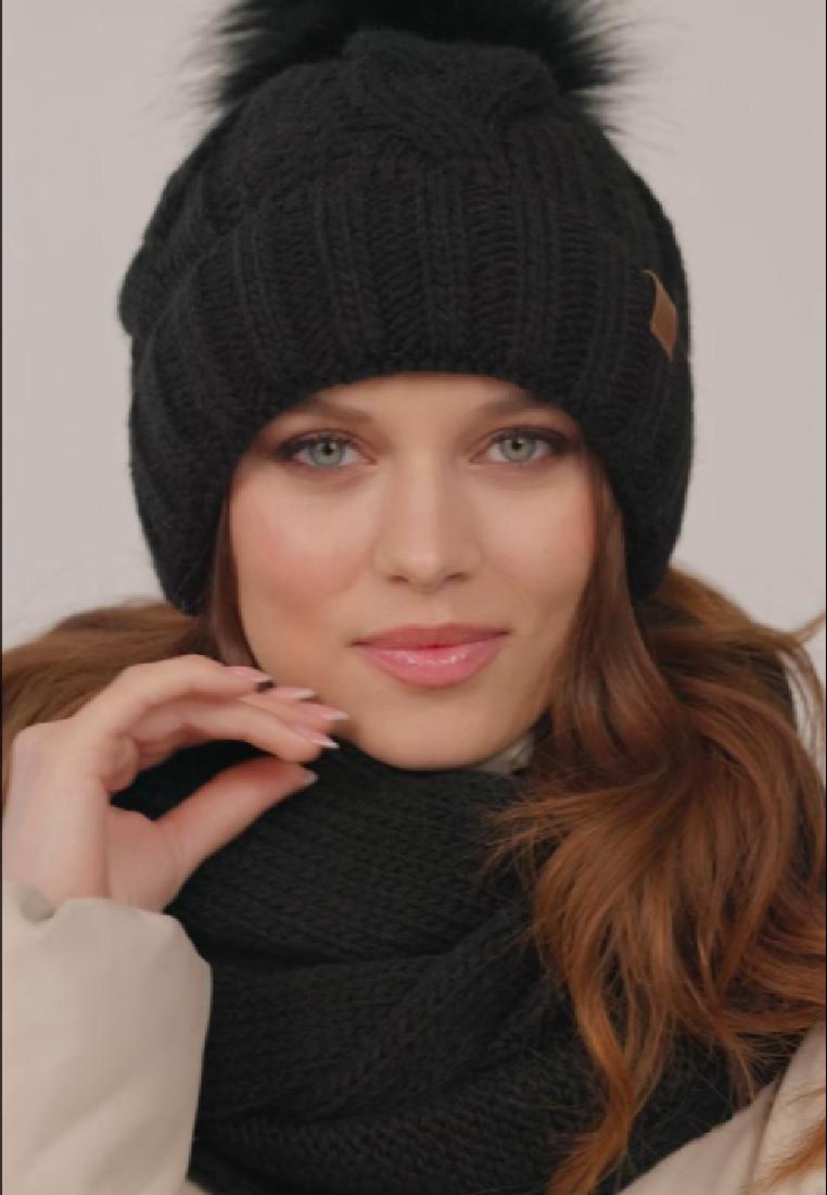 Vivisence Damen Bommelmütze Und Loop-Schal Mit Bommel Ideal Für Wintertage 7014, schwarz