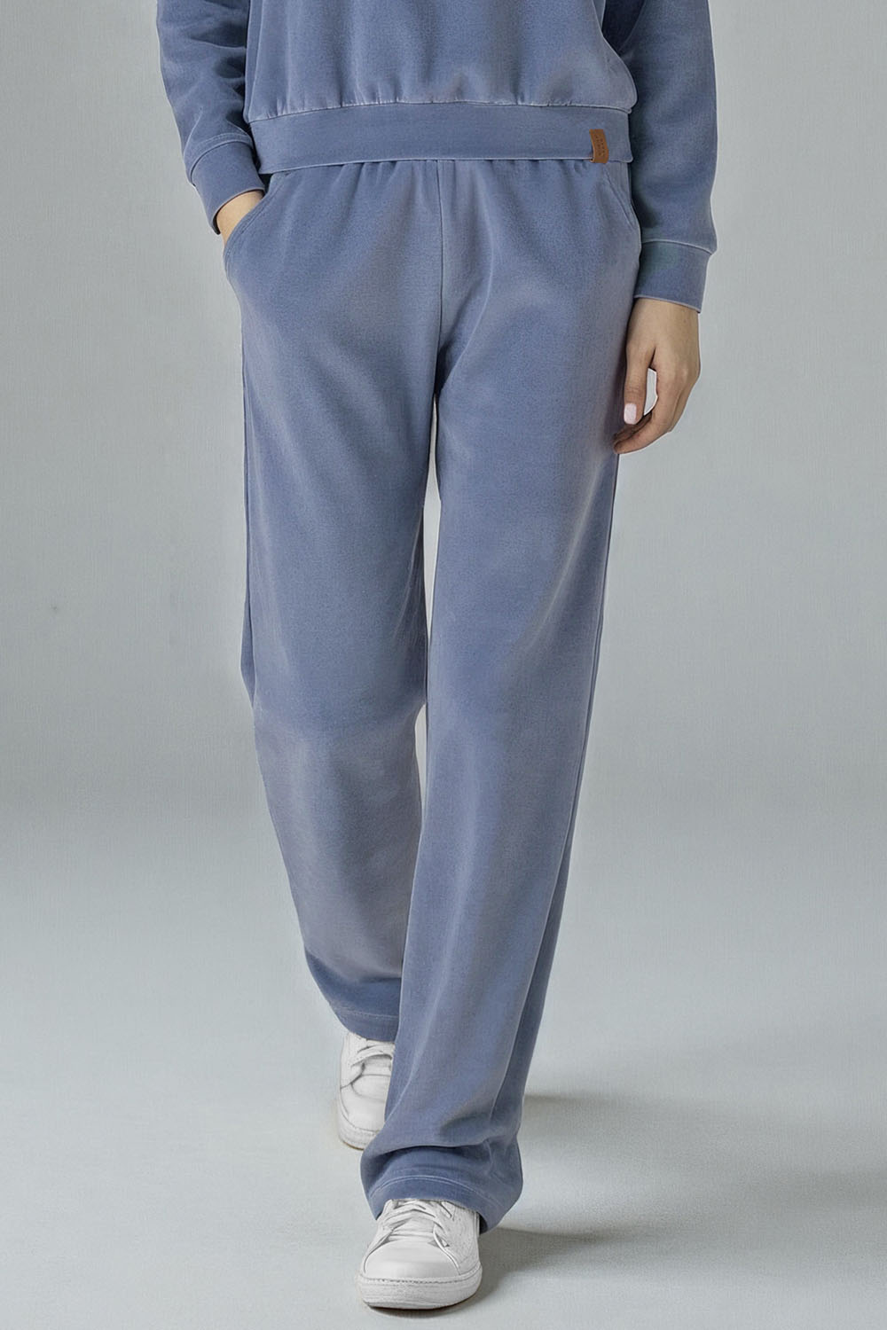 Vivisence Damen Velour Jogginghose Mit Geradem Bein Und Elastischem Bund Bequeme Freizeithose Für Zuhause Sport Und Alltag 9105, 