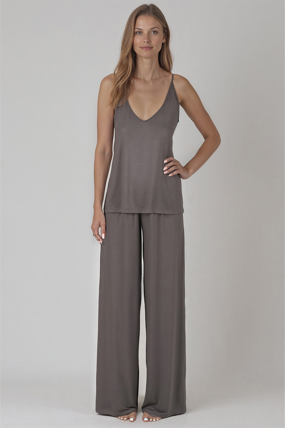 Vivisence Pyjama Set Femme Viscose Bretelles Fines Coupe Ample Confort Nuit 2046, 