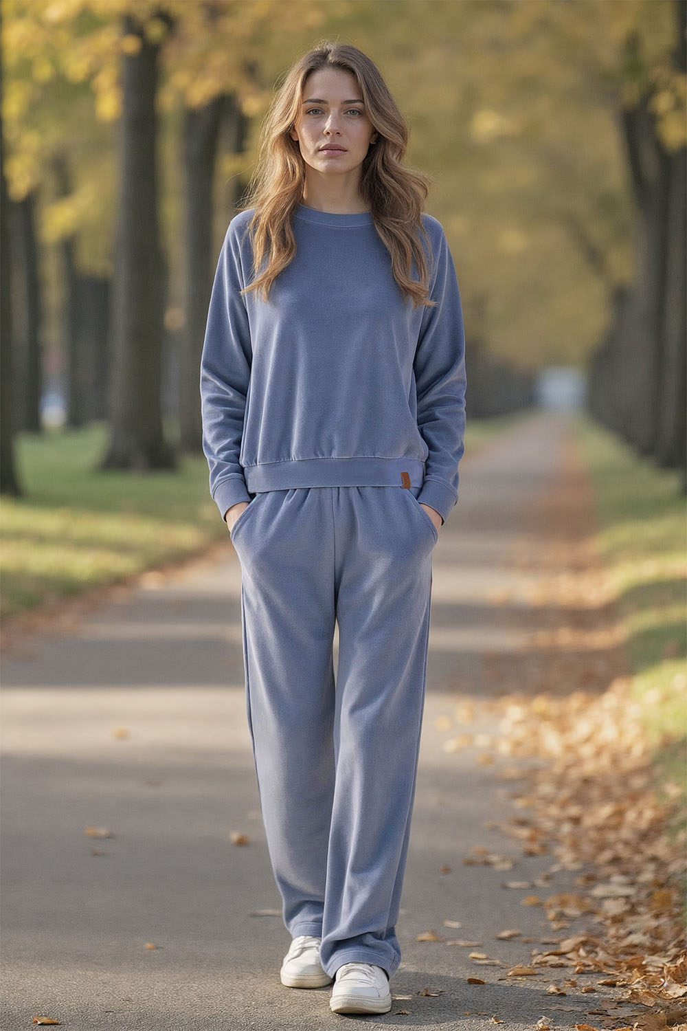 Vivisence Damen Trainingsanzug Set Zweiteiler Aus Velours Mit Sweatshirt Und Hose Lockerer Schnitt Rundhals Seitentaschen Elastischer Bund, Blau