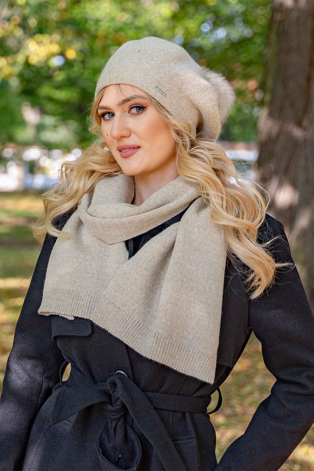 Vivisence Women Beret Wool Blend Faux Fur Pompom Elegant Warm Winter Hat 7035, beige