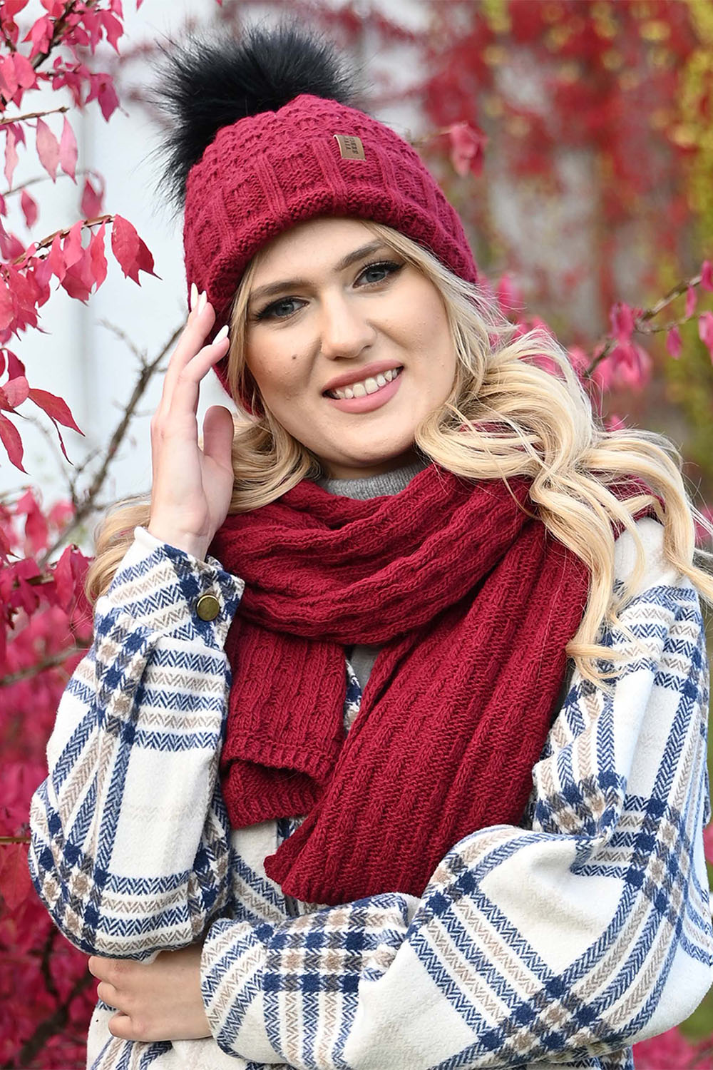 Vivisence Damen Mütze Bommel Warm Fleece Gefüttert Strick Winterstyle 7015, weinrot