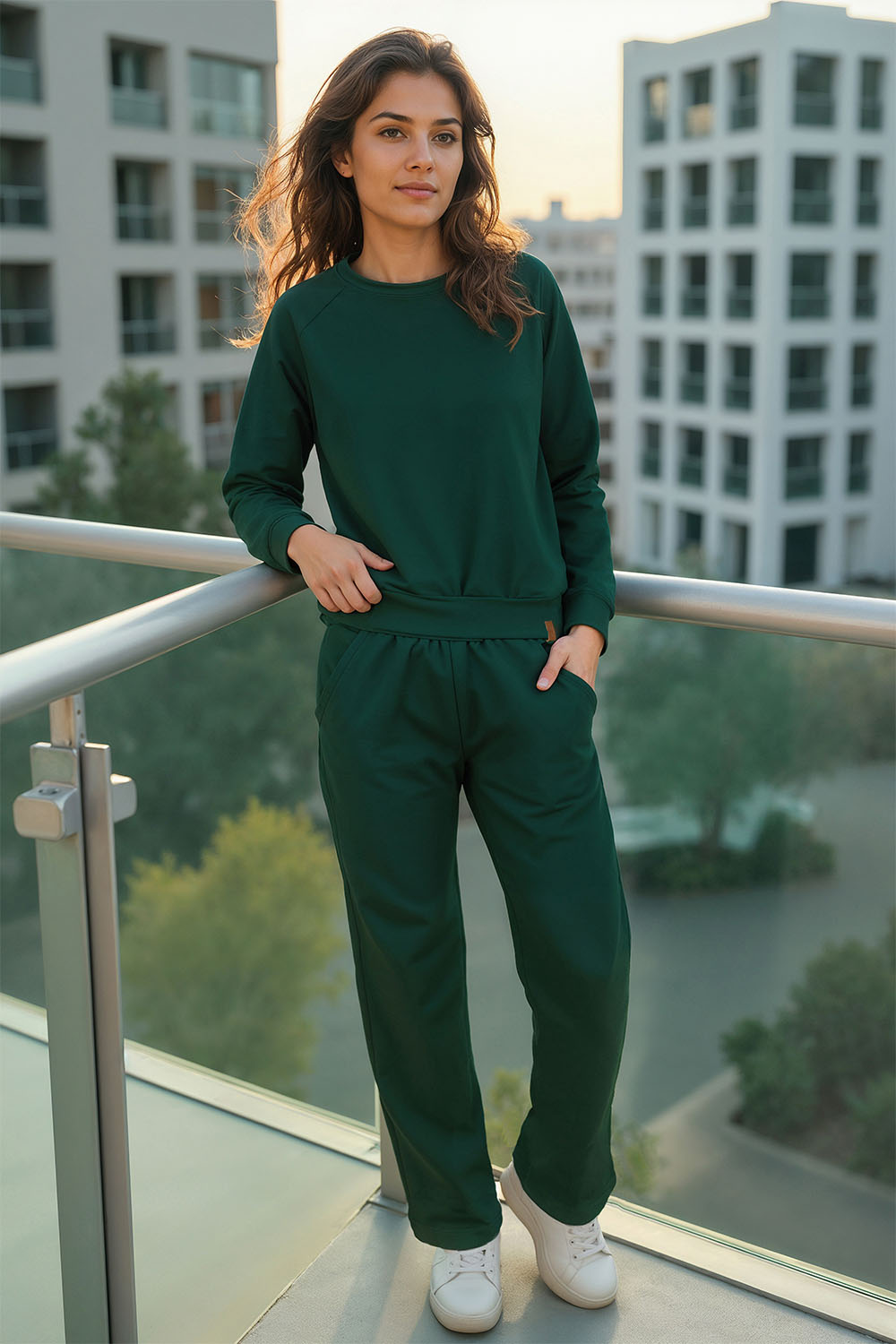 Vivisence Pantalon De Survêtement Femme Confortable Taille Élastique Jambes Larges Poches Latérales Tissu Doux Coton Mélangé Pour Sport Maison Balade Détente Quotidienne 9102, 