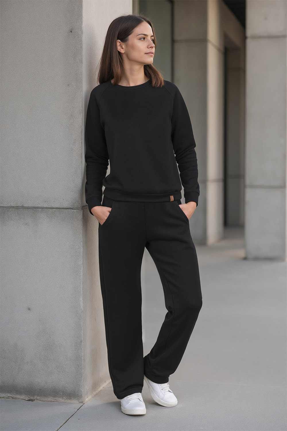 Vivisence Pantalon De Survêtement Femme Confortable Taille Élastique Jambes Larges Poches Latérales Tissu Doux Coton Mélangé Pour Sport Maison Balade Détente Quotidienne 9102, 